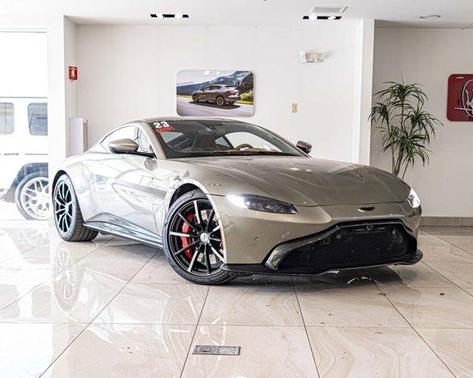 Titanium Gray 2023 Aston Martin Vantage Base
