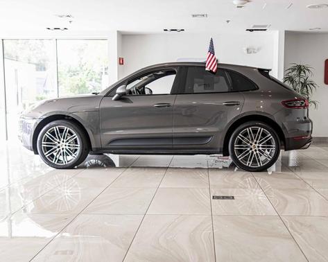 2017 Porsche Macan S