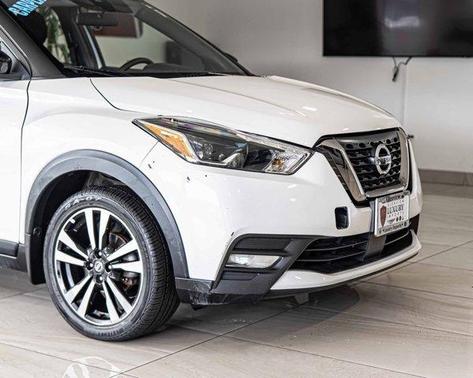 2020 Nissan Kicks SR