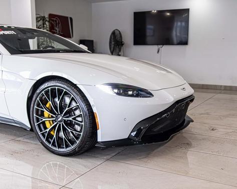 2023 Aston Martin Vantage 