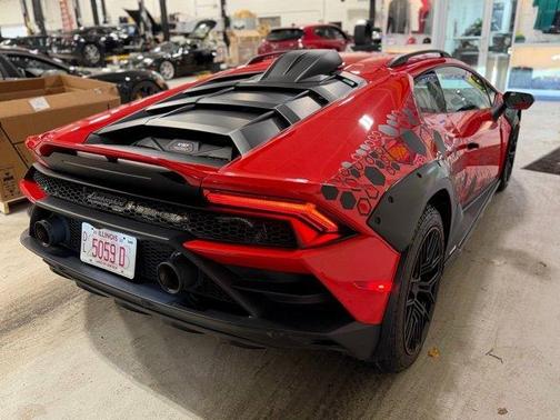 2023 Lamborghini Huracan Sterrato Base