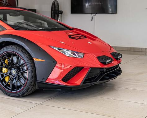 2023 Lamborghini Huracan Sterrato Base
