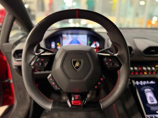 2023 Lamborghini Huracan Sterrato Base