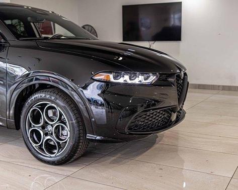 2025 Alfa Romeo Tonale Base