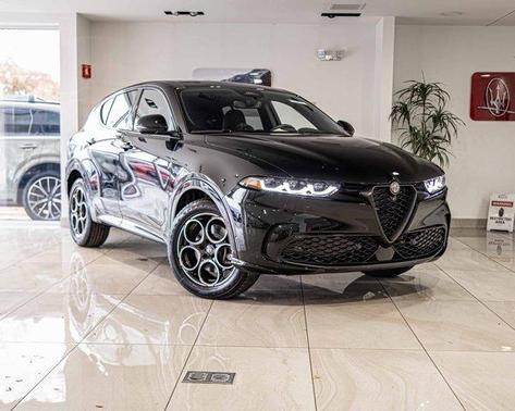 2025 Alfa Romeo Tonale Base