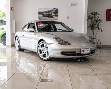 2000 Porsche 911 Carrera