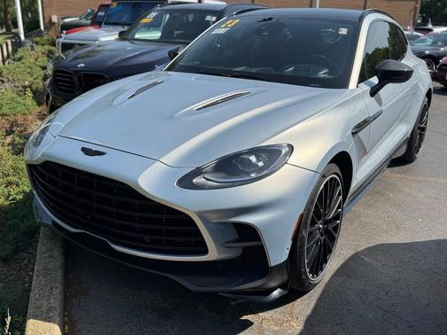 2023 Aston Martin DBX 707