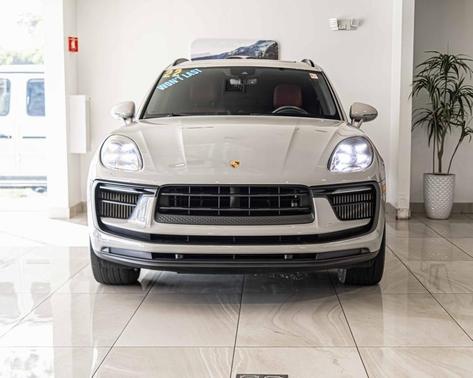 2022 Porsche Macan S