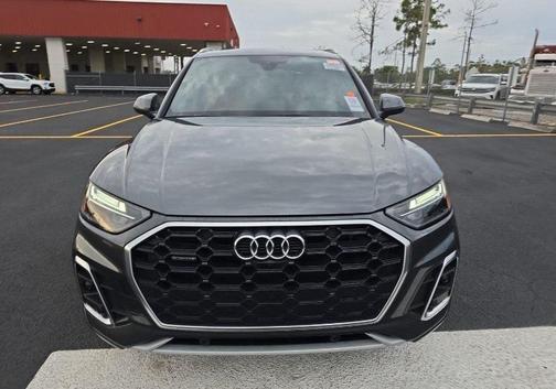 2022 Audi Q5 45 S line quattro Premium