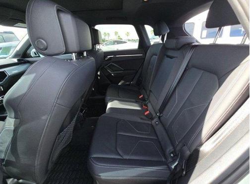 2022 Audi Q5 45 S line quattro Premium