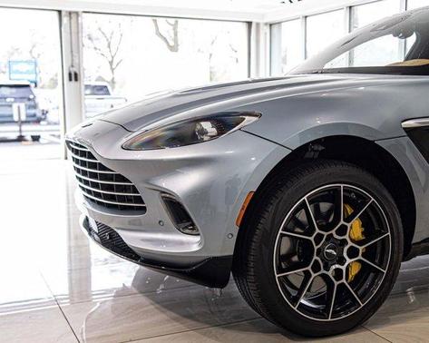 2021 Aston Martin DBX Base