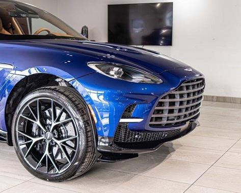 2026 Aston Martin DBX 707