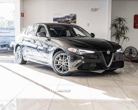 2017 Alfa Romeo Giulia Base