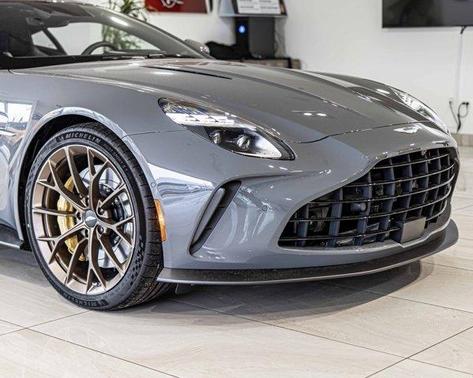 2025 Aston Martin Vantage Base