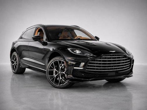 Jet Black 2026 Aston Martin DBX 707
