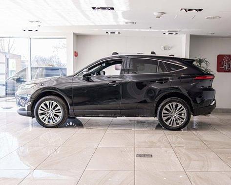 2022 Toyota Venza XLE