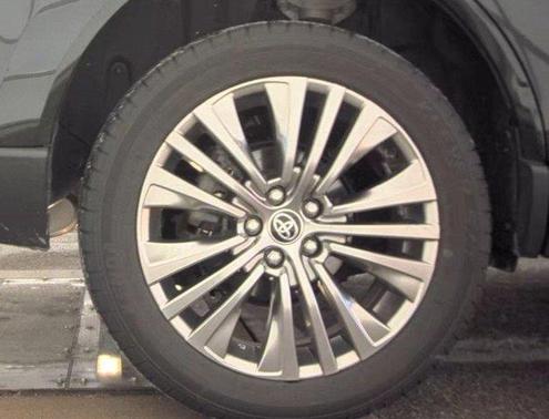 2022 Toyota Venza XLE