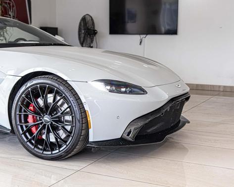 2023 Aston Martin Vantage 