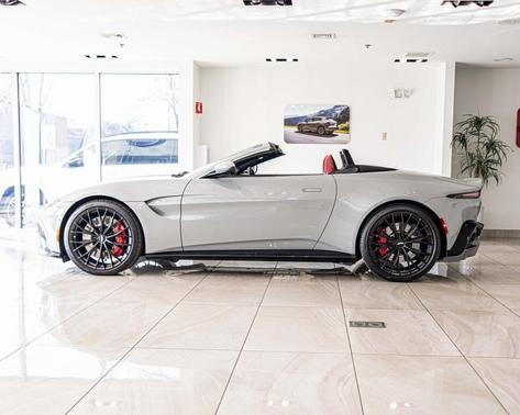 2023 Aston Martin Vantage 