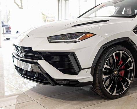 2024 Lamborghini Urus S