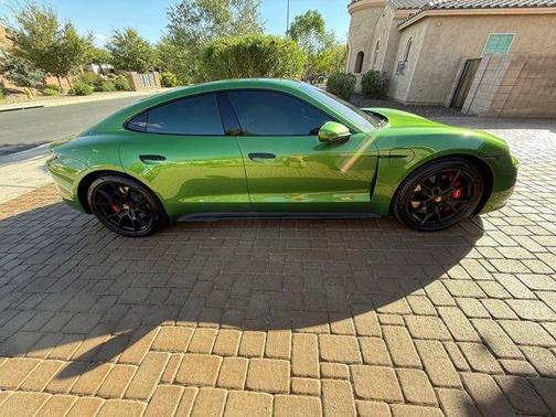 2023 Porsche Taycan GTS