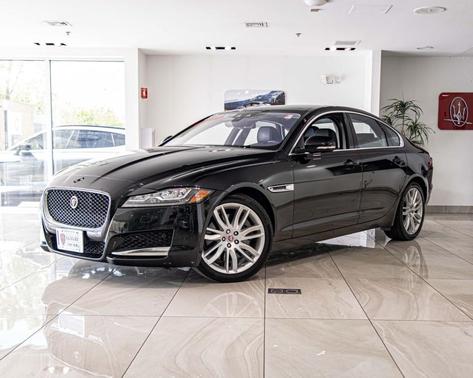 Ultimate Black 2017 Jaguar XF 35t Prestige