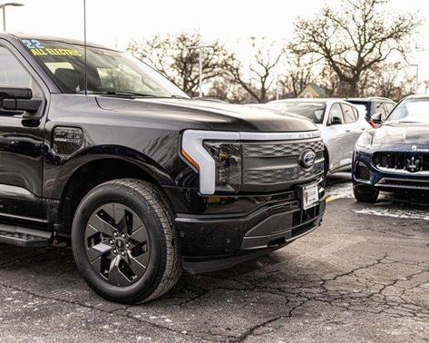 2022 Ford F-150 Lightning LARIAT