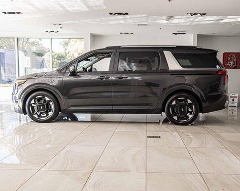 2025 Kia Carnival EX
