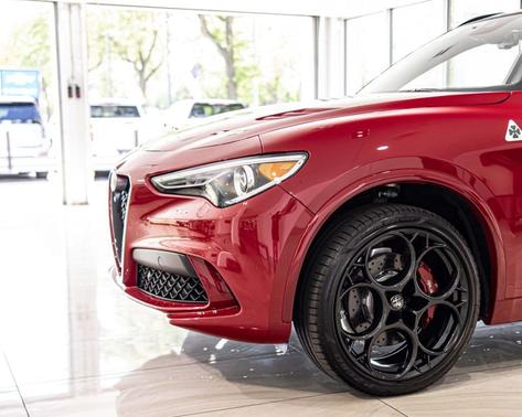 Rosso 2023 Alfa Romeo Stelvio Quadrifoglio