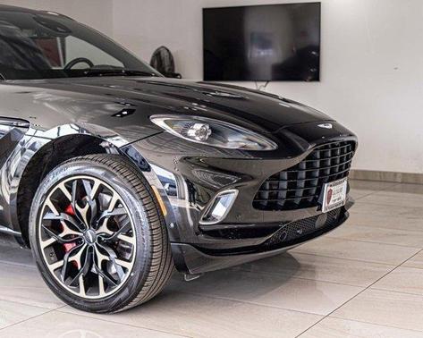 2022 Aston Martin DBX Base