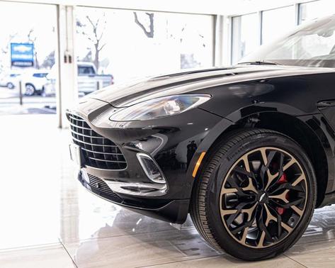 2022 Aston Martin DBX Base