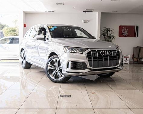 2022 Audi Q7 55 Premium Plus