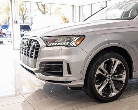 2022 Audi Q7 55 Premium Plus