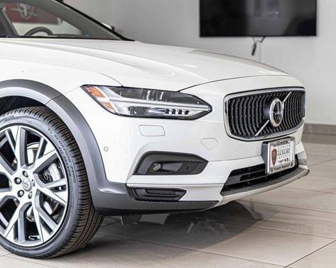 2023 Volvo V90 Cross Country B6 Ultimate