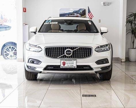 2023 Volvo V90 Cross Country B6 Ultimate