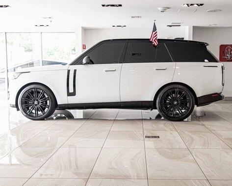 2023 Land Rover Range Rover P530 SE