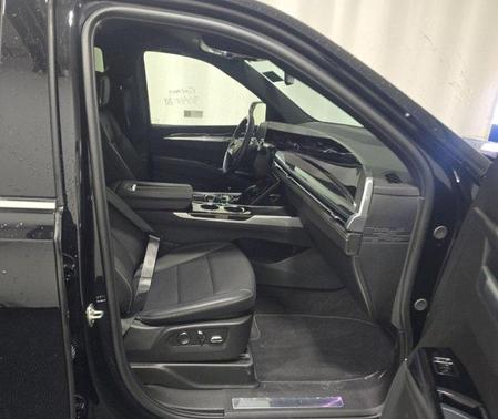 2025 Cadillac Escalade Luxury