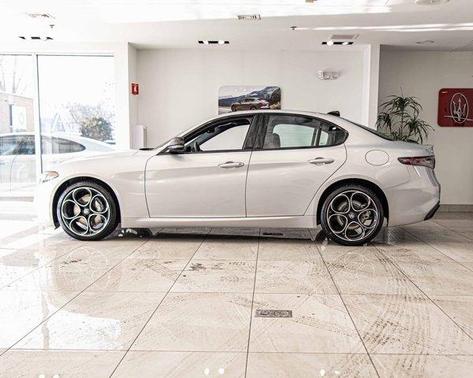 2025 Alfa Romeo Giulia Base