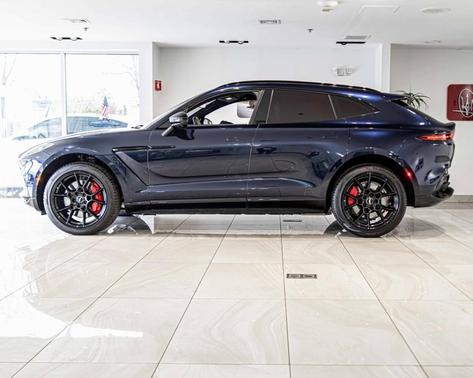2021 Aston Martin DBX Base