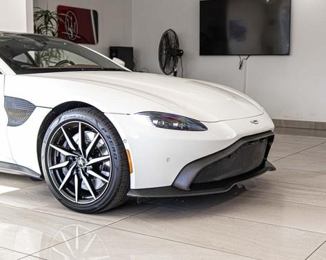2019 Aston Martin Vantage Base