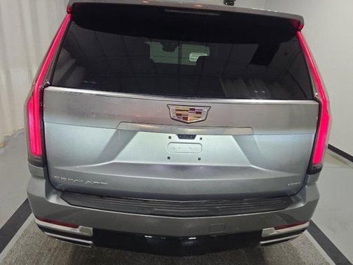 2025 Cadillac Escalade Premium Luxury