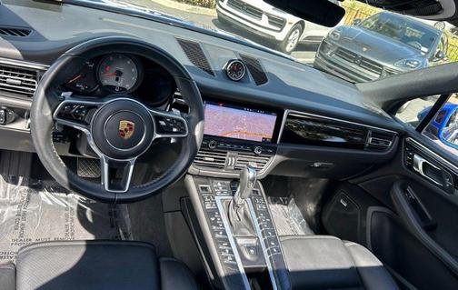 2021 Porsche Macan S