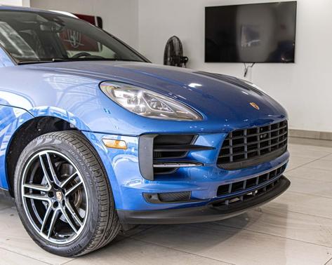 Sapphire Blue Metallic 2021 Porsche Macan S