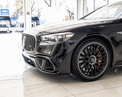 2025 Mercedes-Benz AMG S 63 E Base