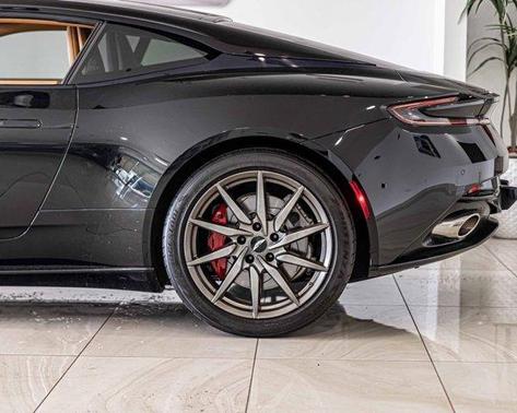 2018 Aston Martin DB11 V12