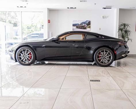 2018 Aston Martin DB11 V12