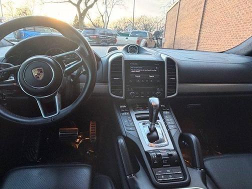 2017 Porsche Cayenne Turbo