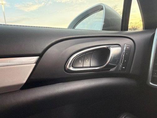 2017 Porsche Cayenne Turbo