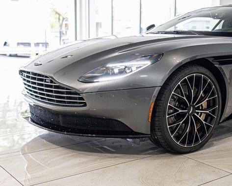 2023 Aston Martin DB11 V8