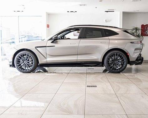 2025 Aston Martin DBX 707